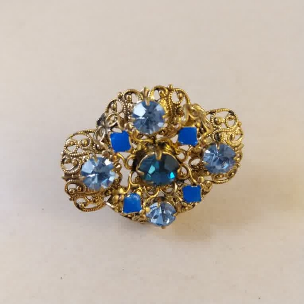 Vintage Czech Gold-Tone Blue Crystal Floral Brooch - Women's Jewelry - Picture 9 of 9